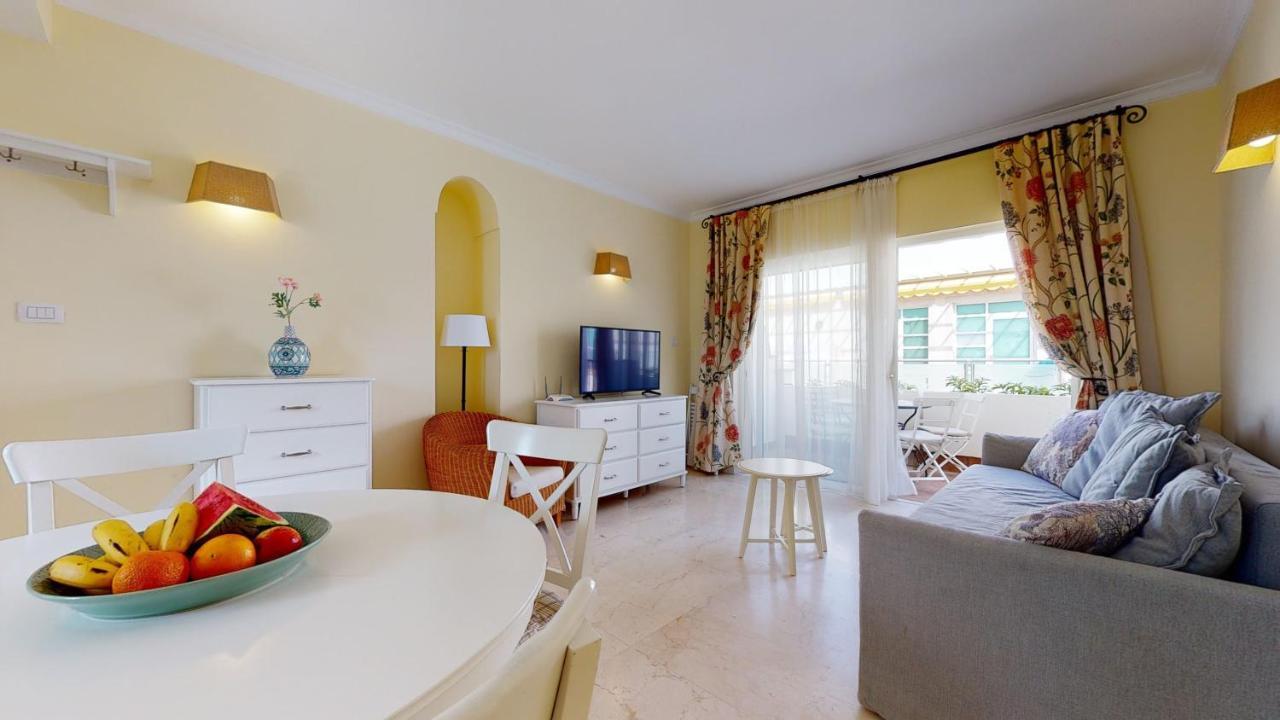 Schoene Wohnung Direkt Am Meer Mit Meerblick, Wlan 莫甘海滩 外观 照片